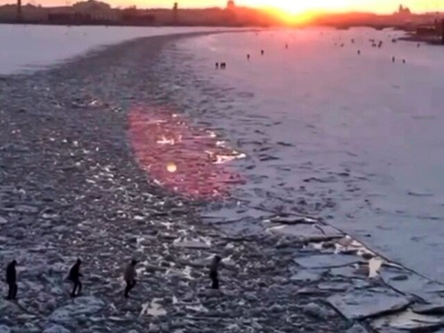    Фото: телеграм-канал "МЧС Санкт-Петербурга"