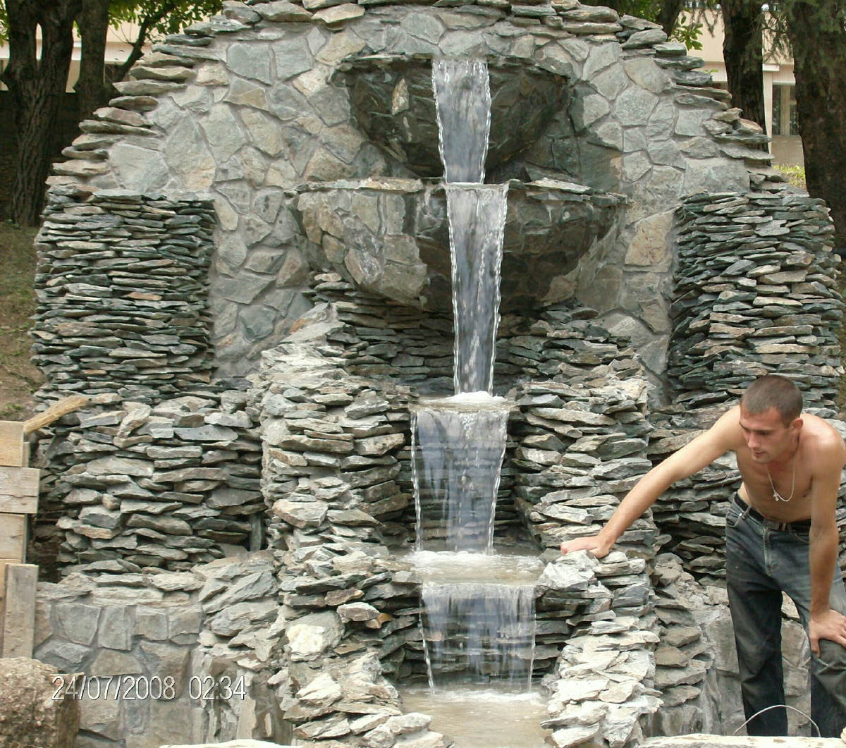 Водопад. Фото наших работ из личного архива. 