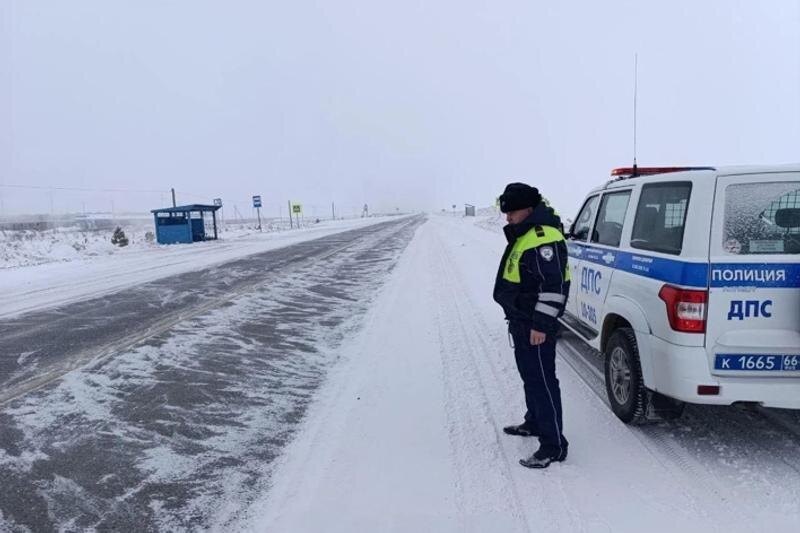    Госавтоинспекция Свердловской области / Инспектор на дежурстве