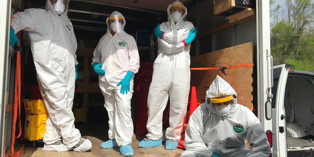 Парень рассказал о своей работе уборщика места преступлений