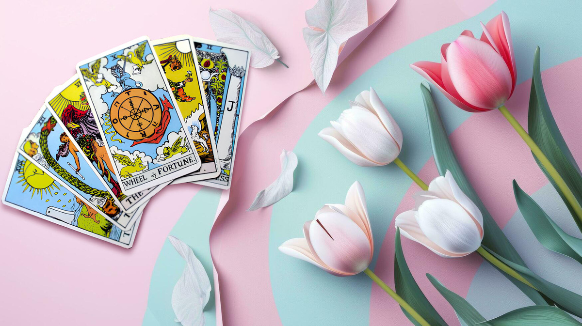 ЗАСТАВКА, коллаж автора. К 8 марта расклад для девочек