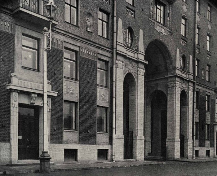 Фотография Толстовского дома на Рубинштейна, сделанная в начале XX века