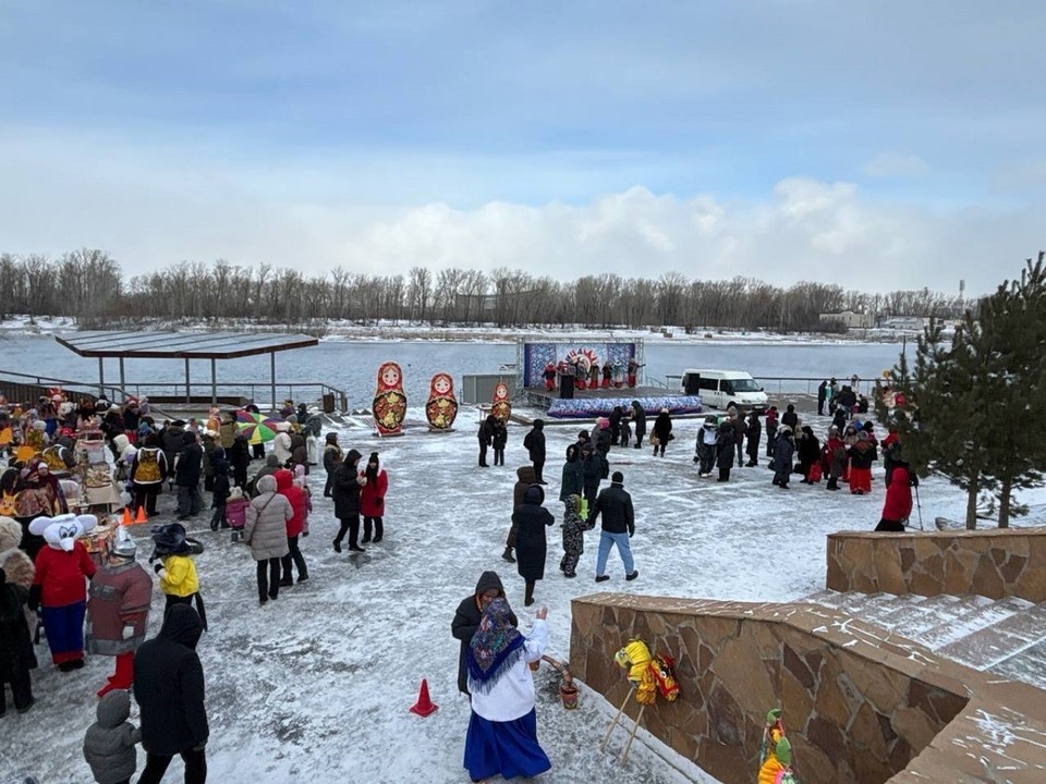    Красноярцы начали отмечать Масленицу. Фото: мэрия