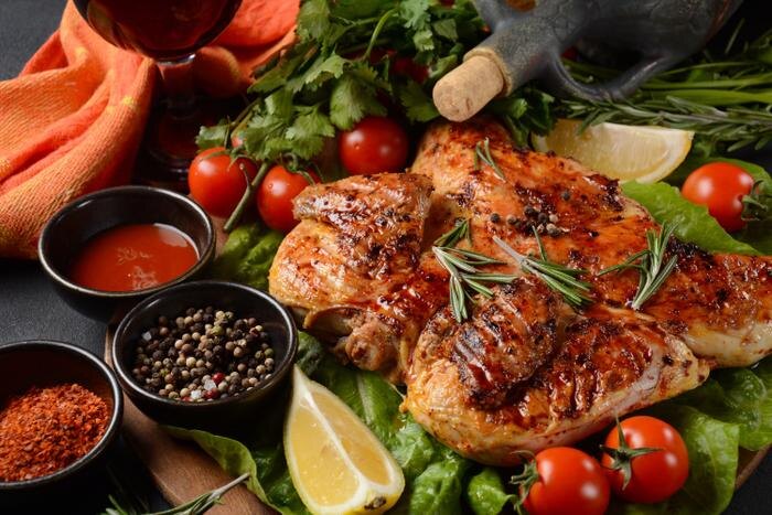 Обложка © Shutterstock / FOTODOM / Natalia Hanin