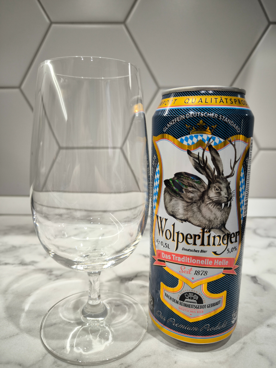 Пиво "Wolpertinger Das Traditionelle Helle" (Вольпертингер Традиционное Светлое) из Боснии и Герцеговины