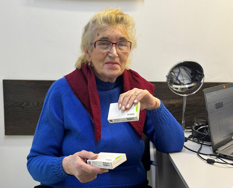 Раиса Георгиевна со слуховыми аппаратами