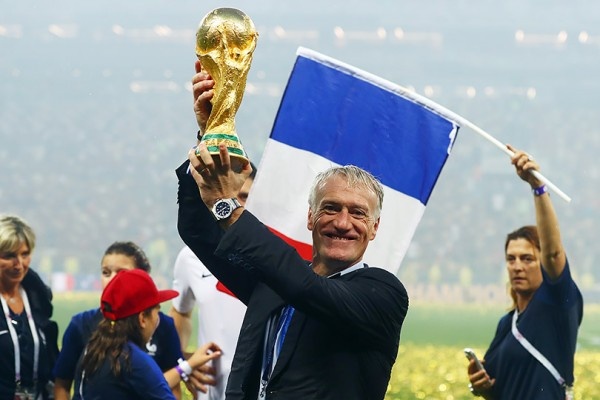 Француз Дидье Дешам с кубком мира 