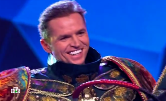 Кто снял маску в третьем выпуске шоу "Маска-7" от 22.02.26? Маску снял жук?