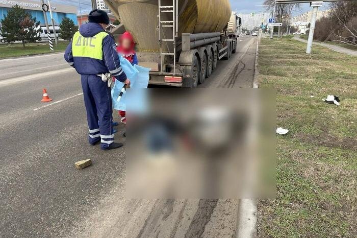 Место ДТП. Фото © Telegram / Отдел МВД России по городу Анапе