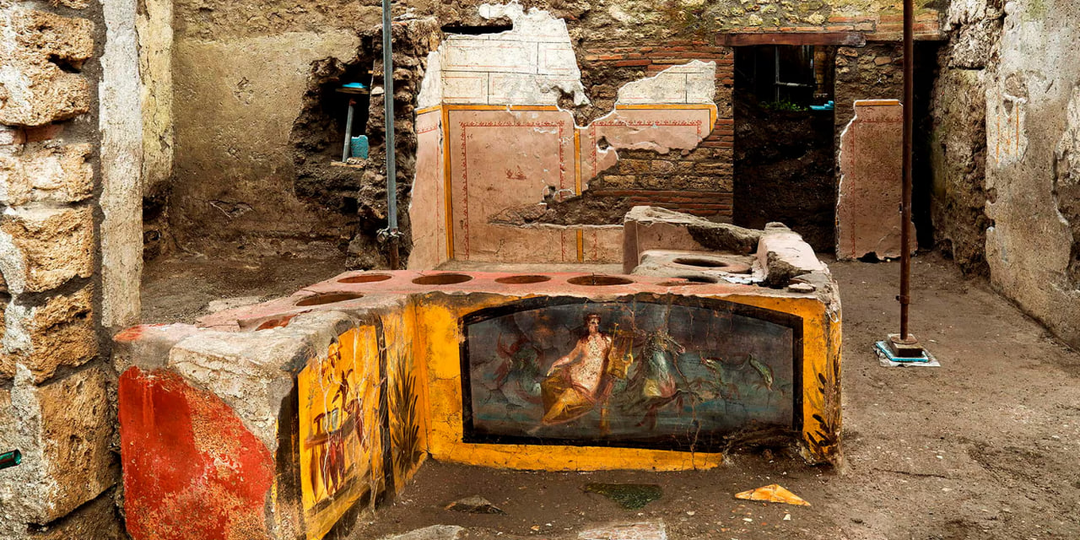 Закусочная в Помпеях, или "Иван Семёныч угощяет голубцами с..."