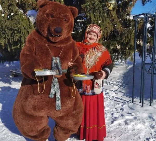 В Новгороде сегодня солнечно, весело и сытно