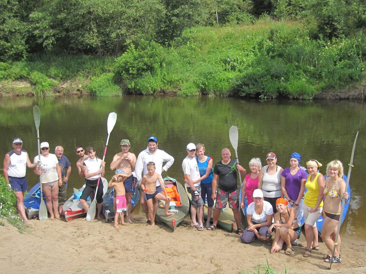 Сплав на байдарках в Подмосковье- походы на байдарках с детьми
