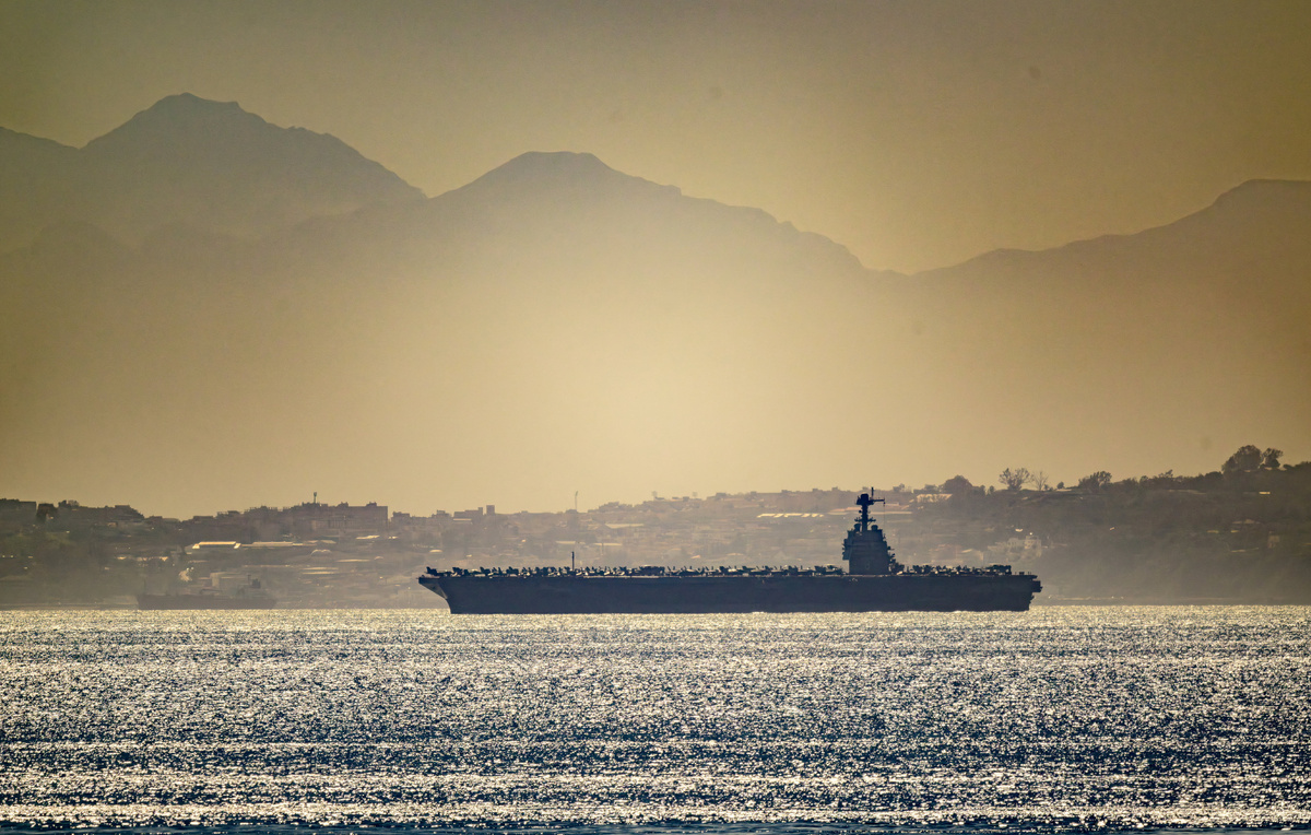    Авианосец Gerald R. Ford  @dparody/Instagram/via REUTERS