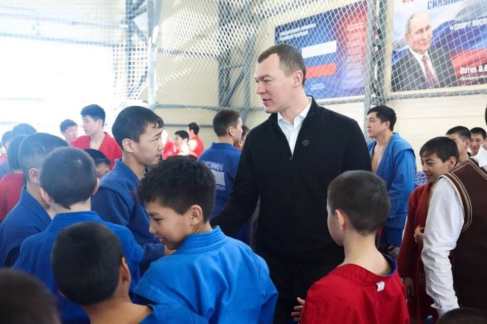    Михаил Дегтярев в Улаганском районе. Источник: t.me/Degtyarev_Info