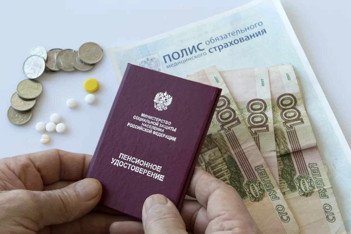    Кто может выйти на пенсию досрочно, рассказала псковский сенатор