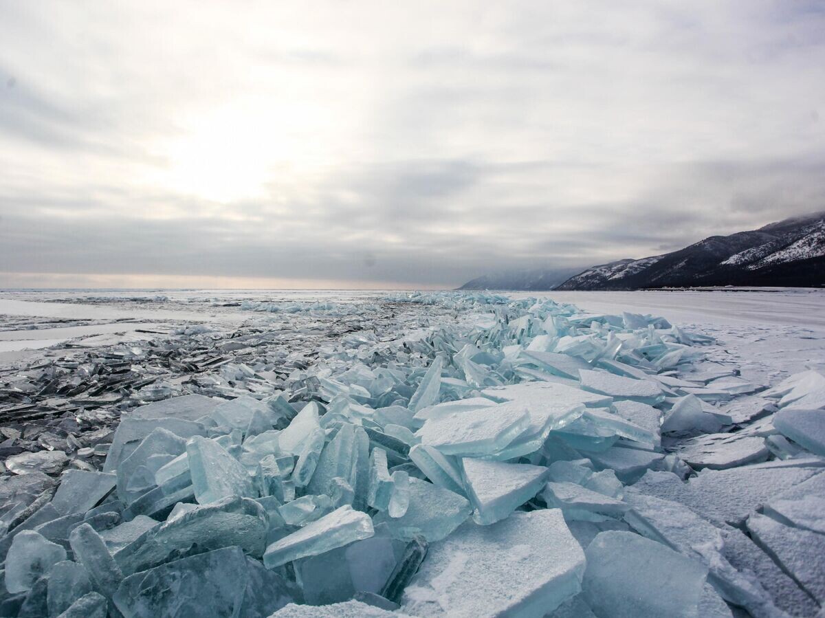    Лед на озере Байкал© РИА Новости . Кирилл Шипицин