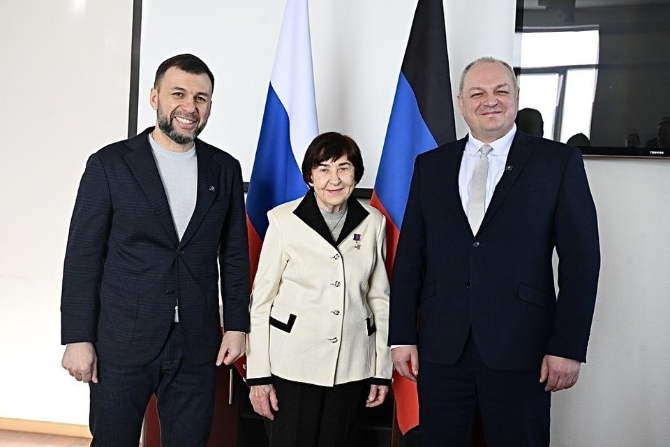    В свой 90-летний юбилей Алла Иваненко была удостоена высокой государственной награды. Фото: ТГ/Пушилин