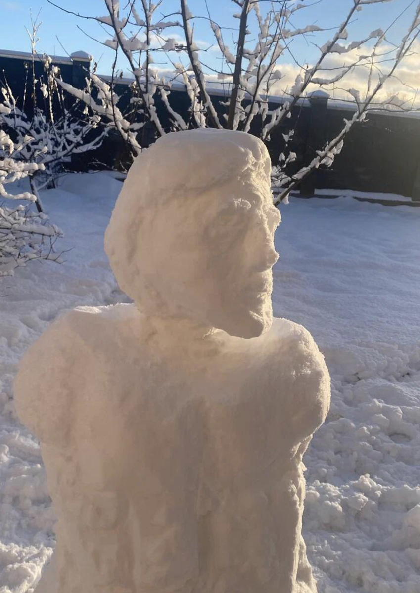 Пример Снежной скульптуры.  Наши дни. Подмосковье. 