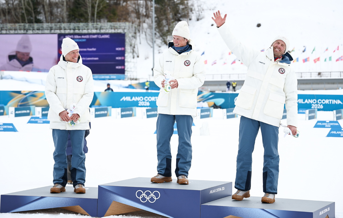    Лыжники Мартин Нюэнгет, Йоханнес Клебо и Эмиль Иверсен  Михаил Терещенко/ТАСС