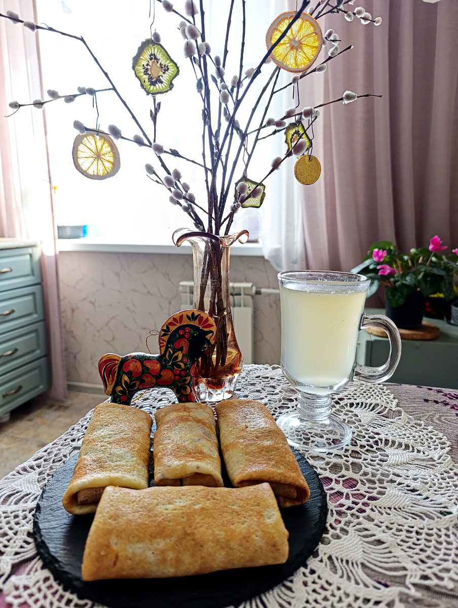 В стакане - куриный бульон