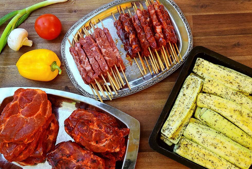 Шашлыг и ингредиенты