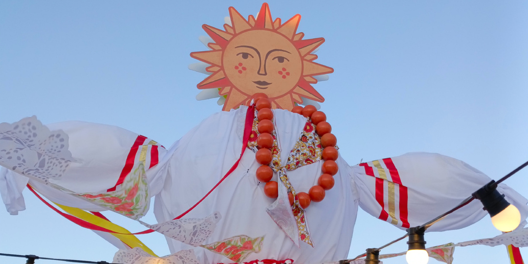 Выходим во двор, а там — весна! Или как мы случайно нашли Масленицу в Рязани