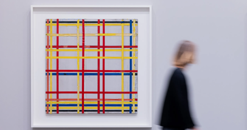 Почему этот шедевр годами висел вверх ногами — и никто не заметил