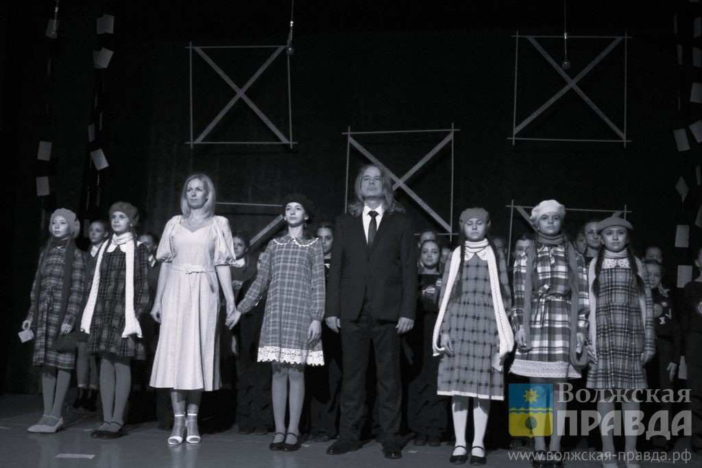     О войне по-домашнему: в Волжском школа моделей трансформируется в драмтеатр
