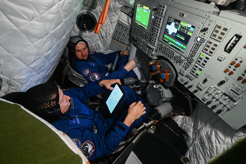 Занятия космонавтов на тренажере «Дон-Союз» в ЦПК им. Ю.А. Гагарина. Фото: ЦПК