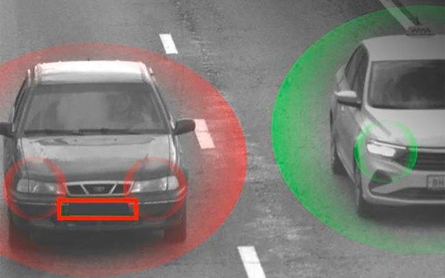 Дорожные камеры в России делают несколько снимков, чтобы исключить ошибку в случае со светодиодной оптикой, которая при съемке камерой «моргает»