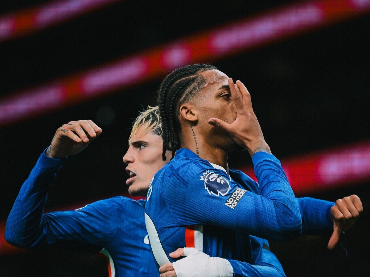    Алехандро Гарначо и Жоао Педро | © Соцсети "Челси"