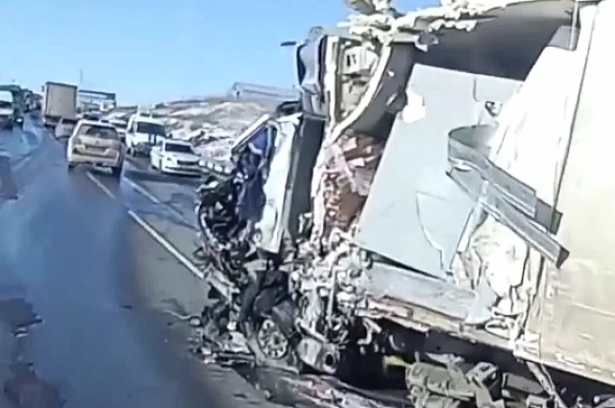    «Завилял и выехал на встречку».