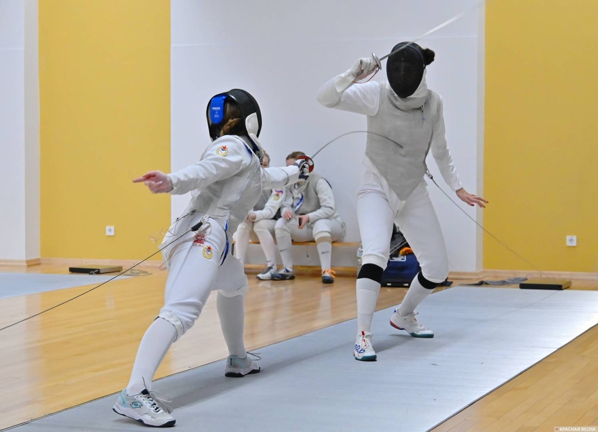     Соревнование по фехтованию. Женщины. Рапира (архивная фотография)   
Иван Лазебный (с) ИА Красная Весна