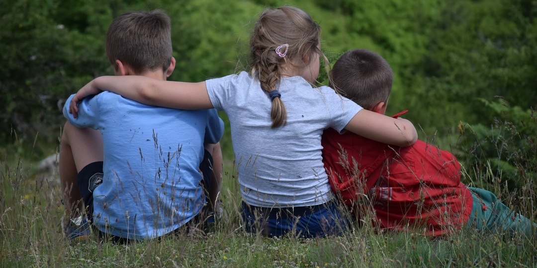 Многодетные семьи не лишат пособий из-за небольшого роста доходов