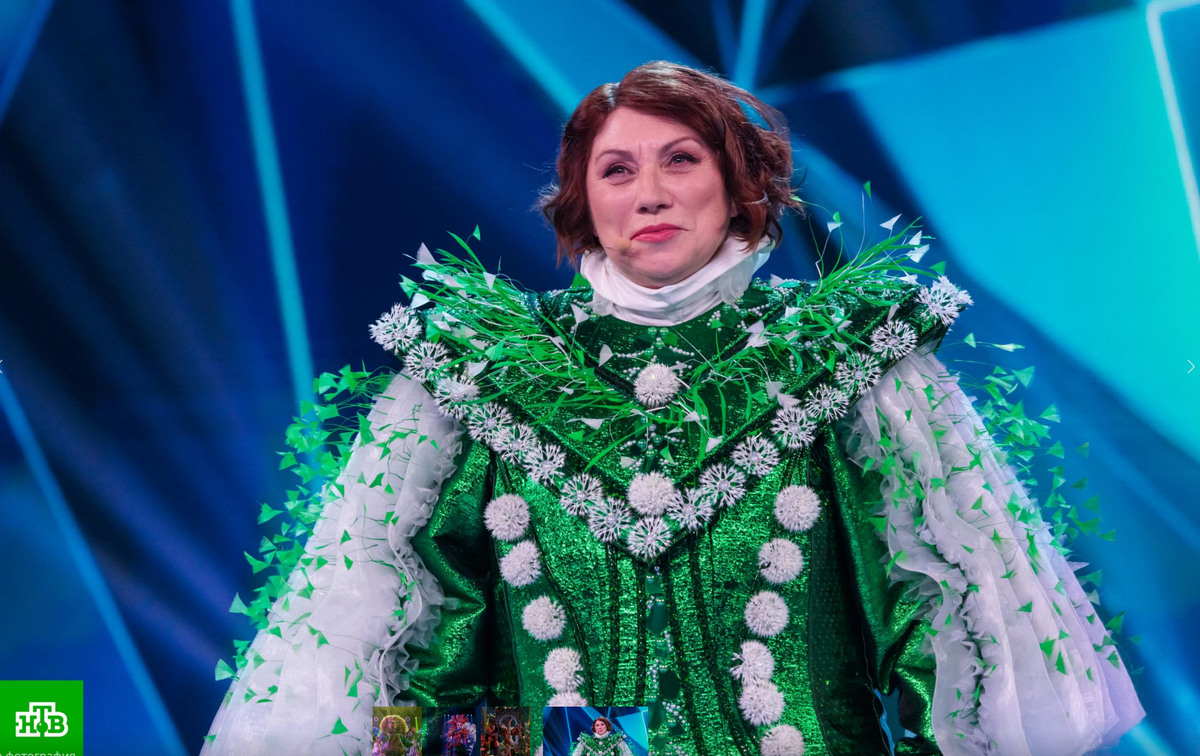 Кадр для дзен-канала "Марина смотрит телевизор"