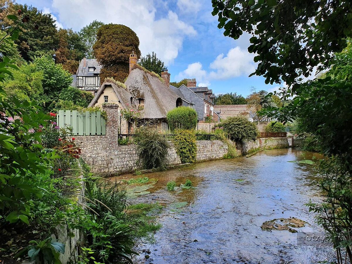 Деревня Вель Ле Роз 