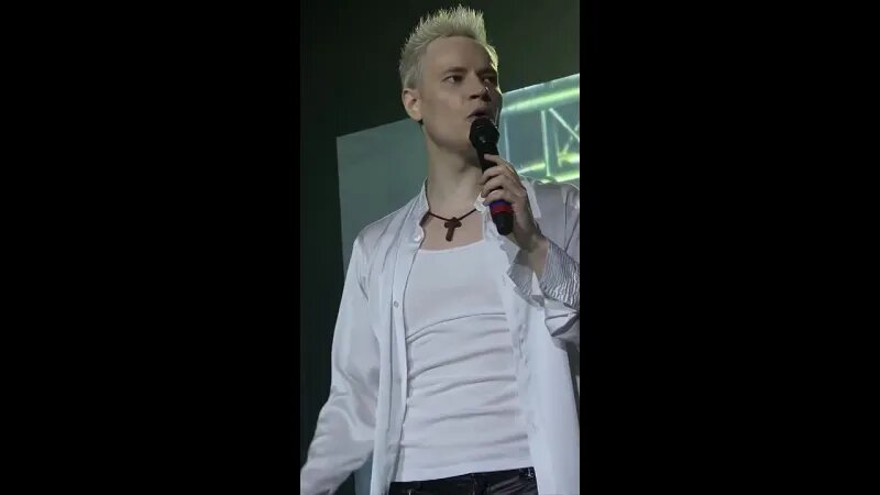 Фото из открытых источников. Шаман на концерте в Красноярске