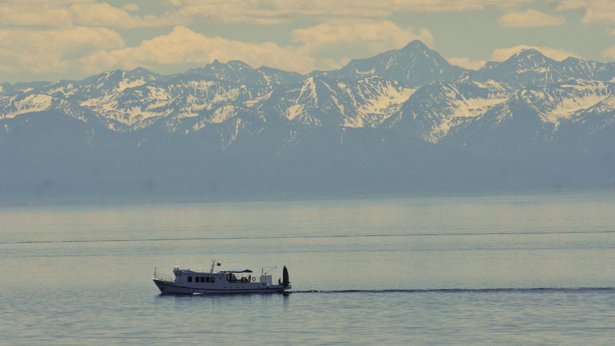    Байкал Глянцев