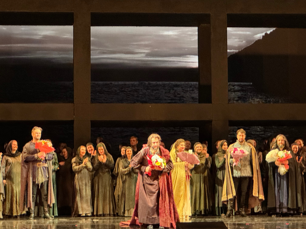 Большой театр. Опера «Симон Бокканегра». 