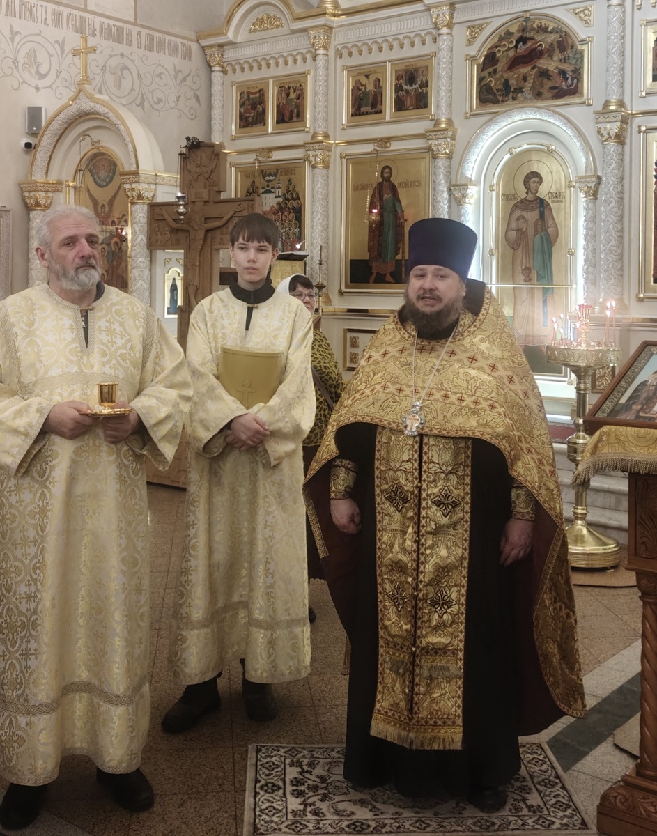 Отец Александр напоминает нам,  что завтра будет Масленица , Прощёное воскресенье. 