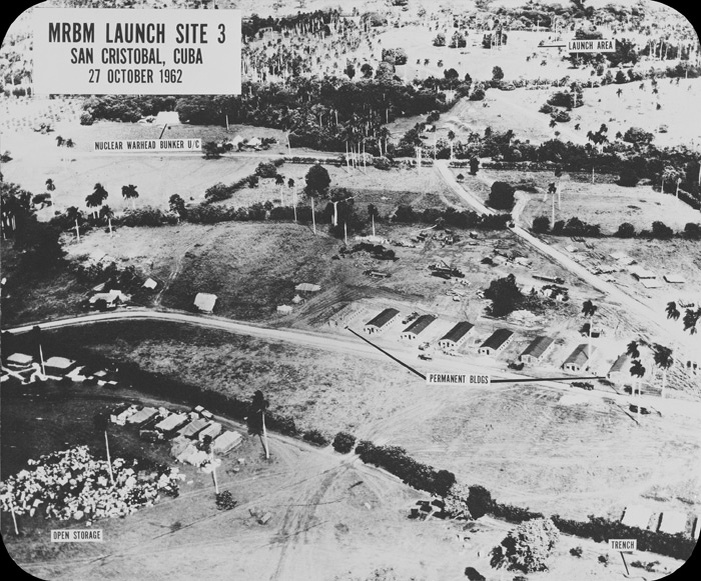 Фотографии, сделанные американским самолетом-разведчиком