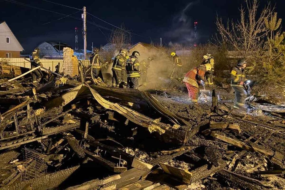    В городском округе Воскресенск четыре ребенка и бабушка погибли в пожаре. Фото: t.me/mosoblproc