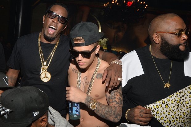    Джастин Бибер и рэпер и продюсер P.Diddy, 2014 год. Фото: Prince Williams / FilmMagic / Getty Images