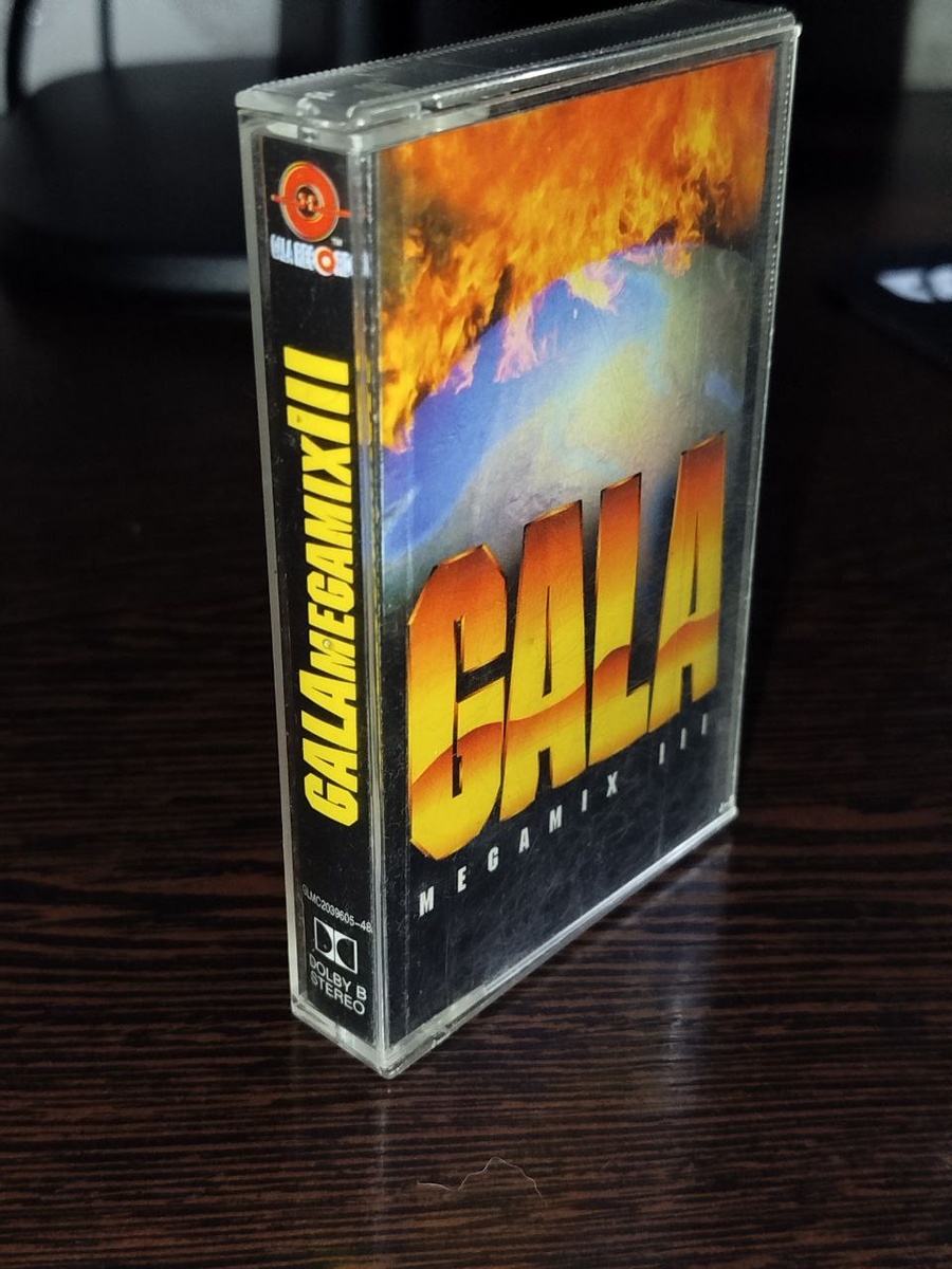 Сборник «GALA MEGAMIX III» на кассете (личное фото)