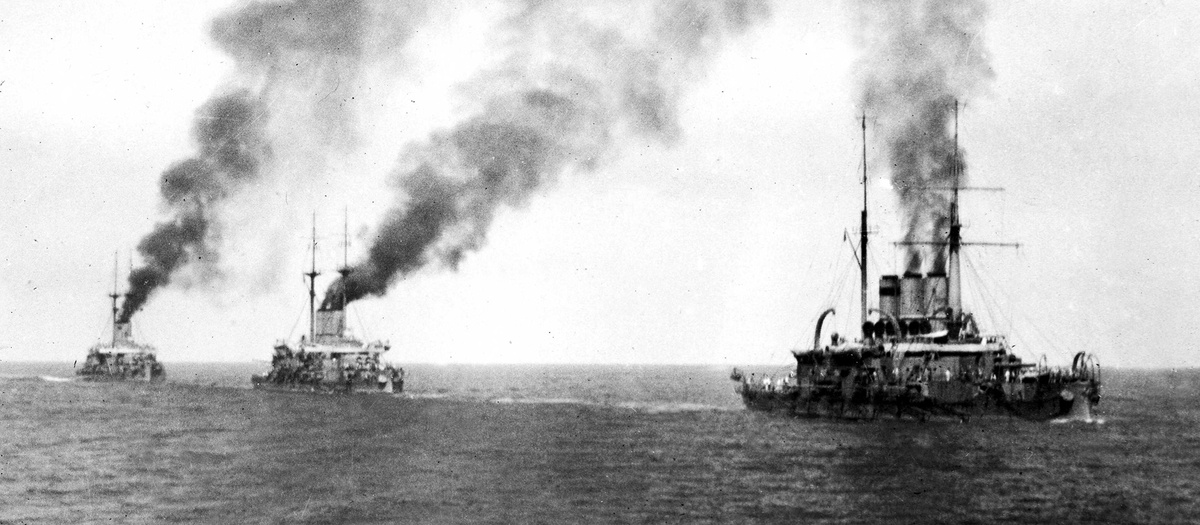 «Русская тройка» в море («Евстафий», «Иоанн Златоуст» и «Пантелеймон»). © Фото из собрания Лемачко Б.В.