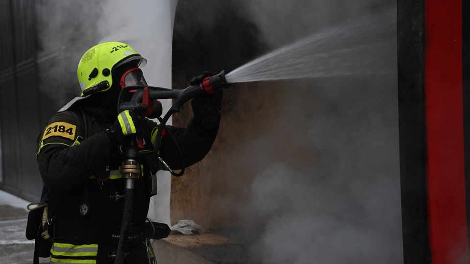    Четверо детей и их бабушка погибли при пожаре в частном доме GLOBAL LOOK PRESS