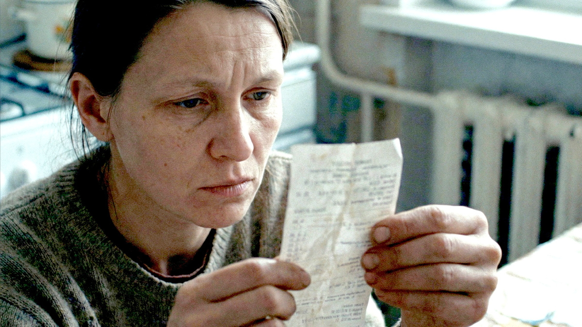 Муж умолял скинуться матери на ремонт, чтобы не было стыдно. Но я достала ОДНУ квитанцию