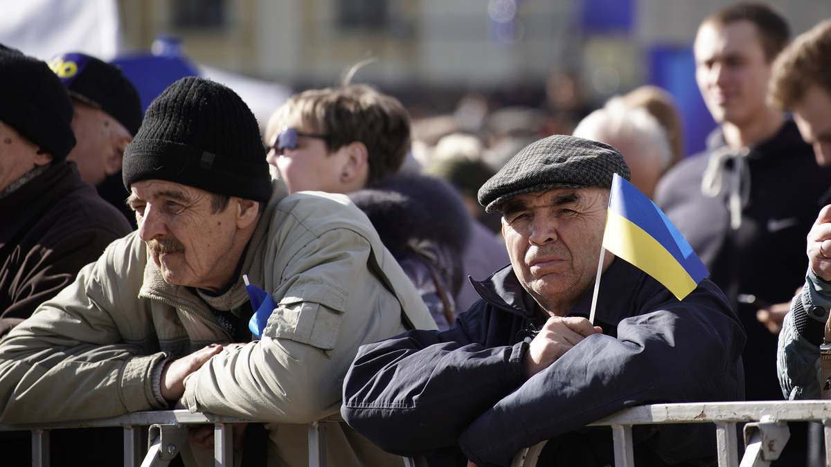    Украина выборы общество люди толпа GLP