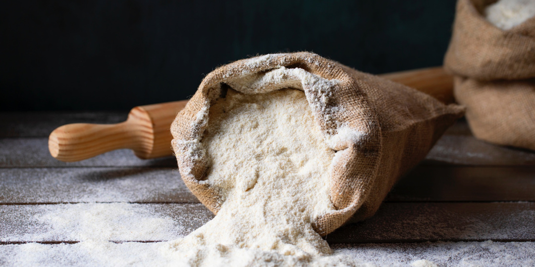 "Дожили": Что подмешивают в муку, чтобы была белее