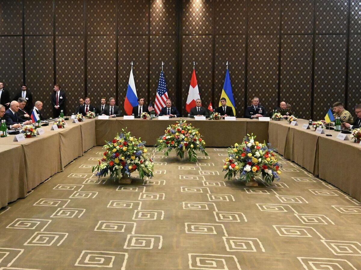    Участники трехсторонней встречи делегаций России, США и Украины в Женеве© РИА Новости . Екатерина Чеснокова